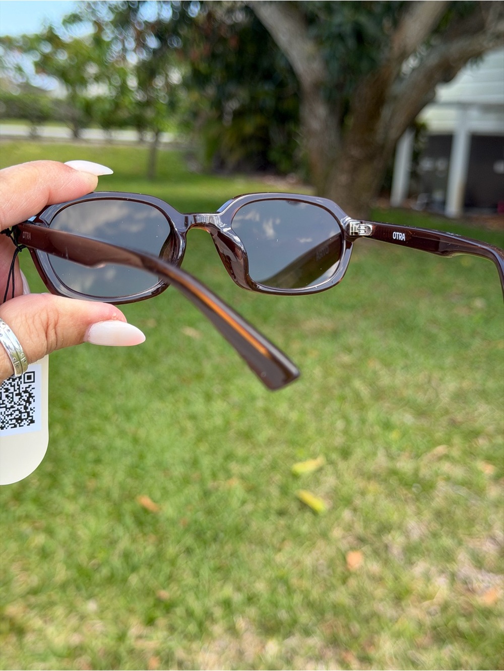 OTRA EYEWARE  Chocolate Sunglasses In Nia - Picture 10 of 14